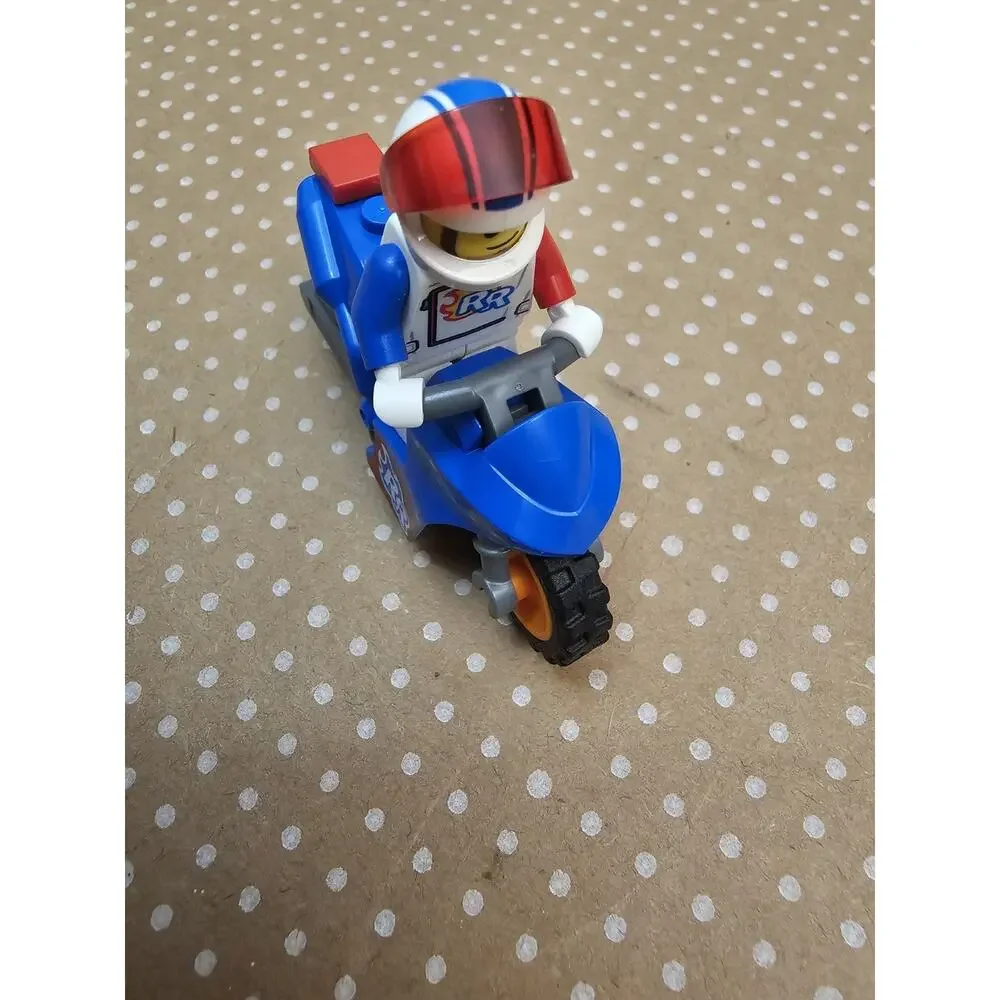 Lego 60298 2021 City STUNTZ Rocket Stunt Bike Motorcycle Minifig